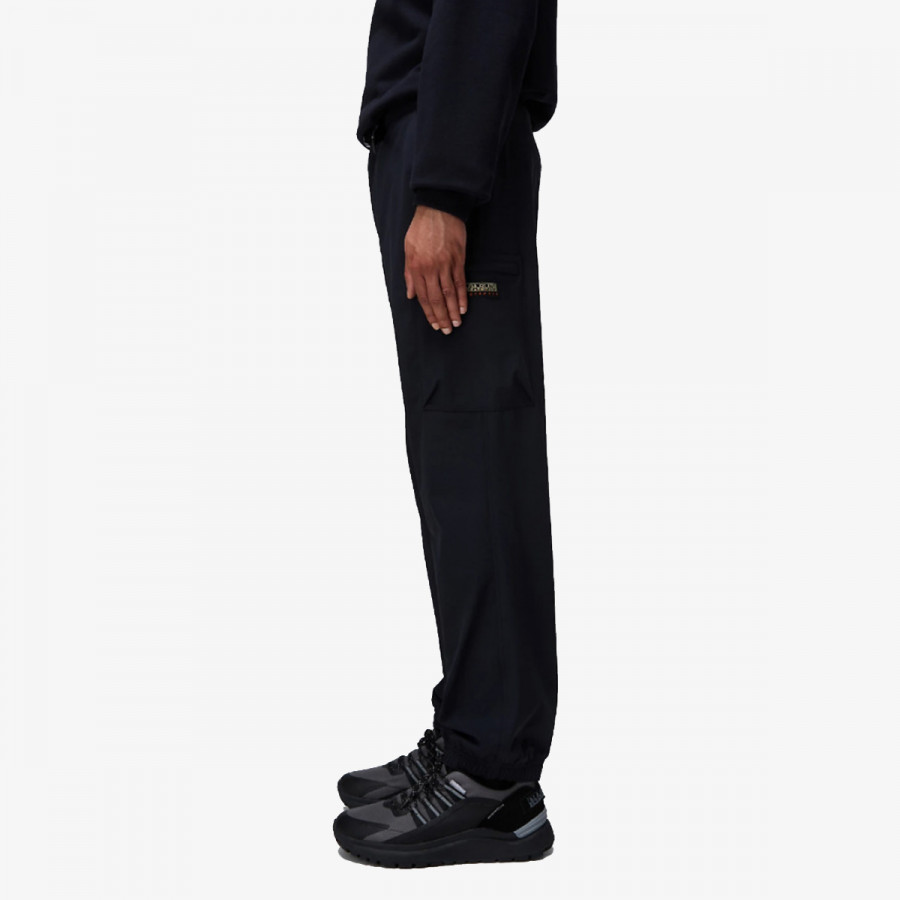 NAPAPIJRI Елек M-AVERSBLACK041 