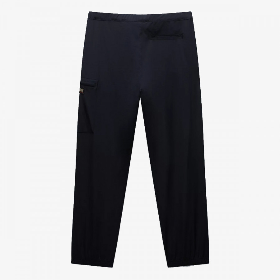 NAPAPIJRI Елек M-AVERSBLACK041 