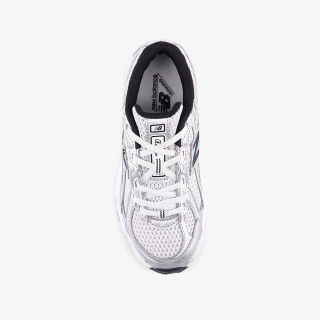 NEW BALANCE Спортни обувки K 740 