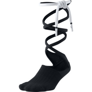 NIKE Чорапи W SNKR SOX KNEE HIGH - LACE-UP 