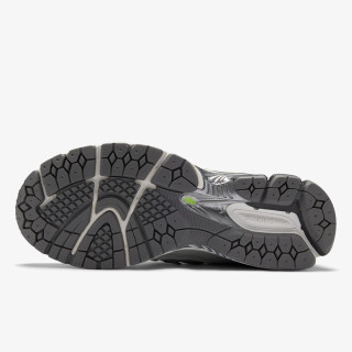 NEW BALANCE Спортни обувки 1906 