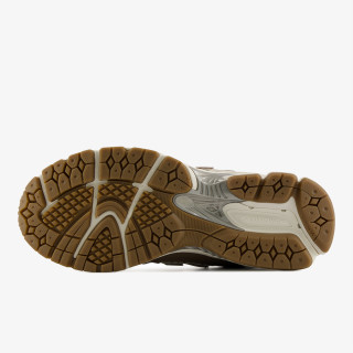 NEW BALANCE Спортни обувки 1906 