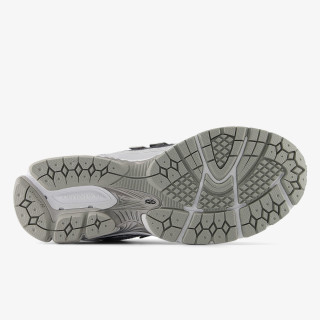 NEW BALANCE Спортни обувки 1906 