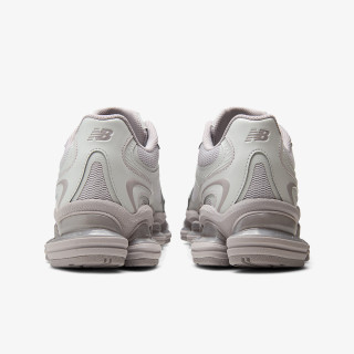 NEW BALANCE Спортни обувки 2000 