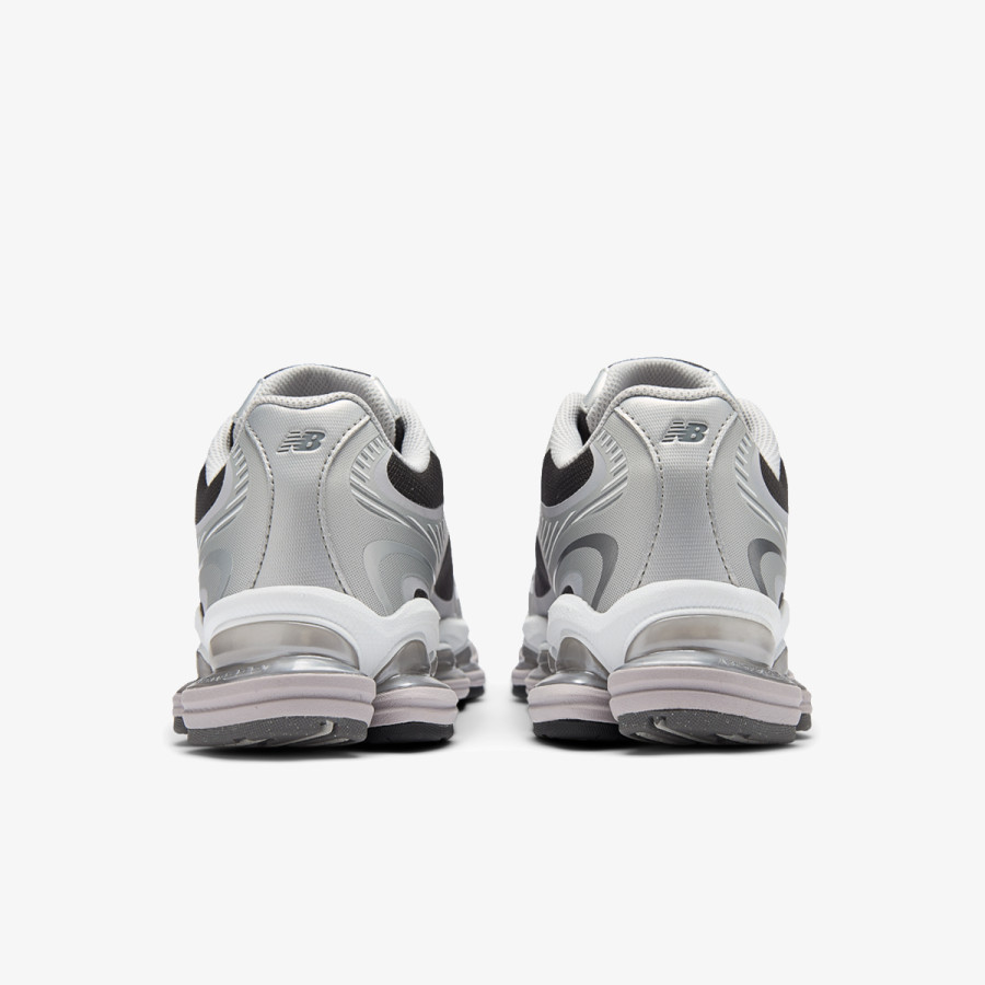 NEW BALANCE Спортни обувки 2000 