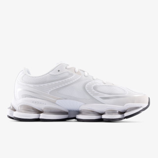 NEW BALANCE Спортни обувки 2000 