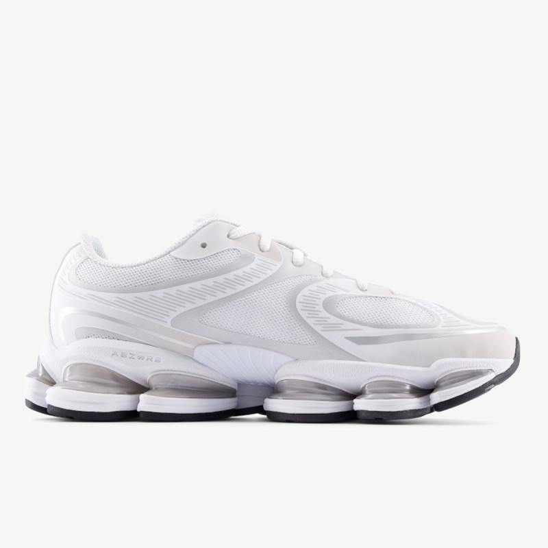 NEW BALANCE Спортни обувки 2000 