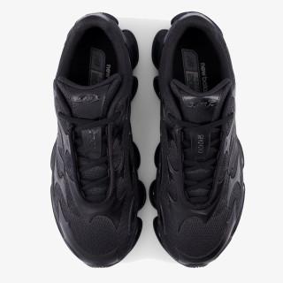 NEW BALANCE Спортни обувки 2000 