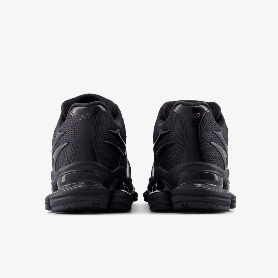 NEW BALANCE Спортни обувки 2000 