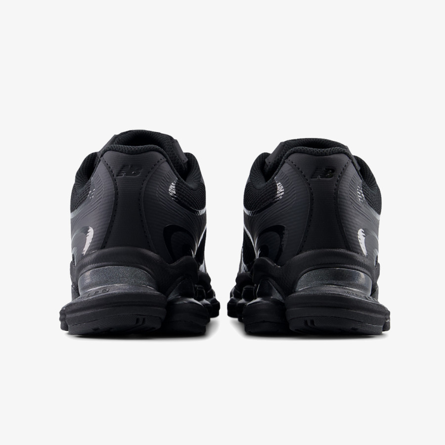 NEW BALANCE Спортни обувки 2000 