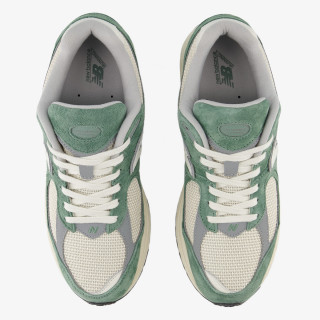 NEW BALANCE Спортни обувки 2002R