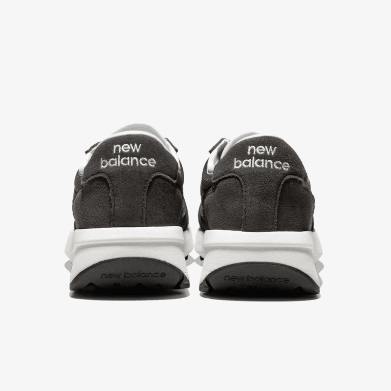 NEW BALANCE Спортни обувки 370 