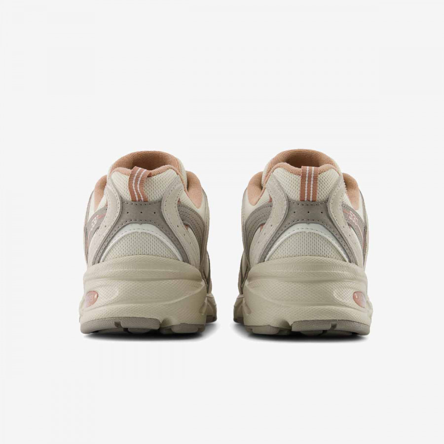 NEW BALANCE Спортни обувки 530 