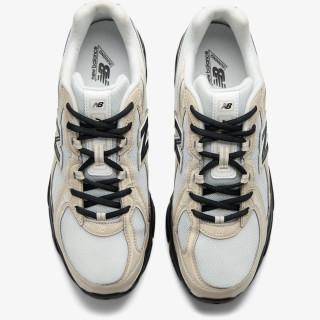 NEW BALANCE Спортни обувки 740 