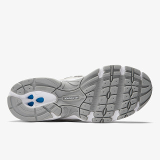 NEW BALANCE Спортни обувки U 740 
