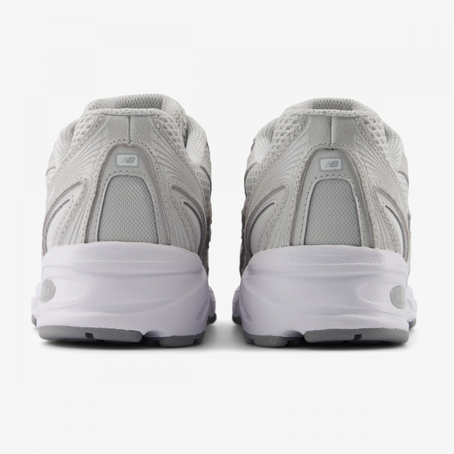 NEW BALANCE Спортни обувки U 740 
