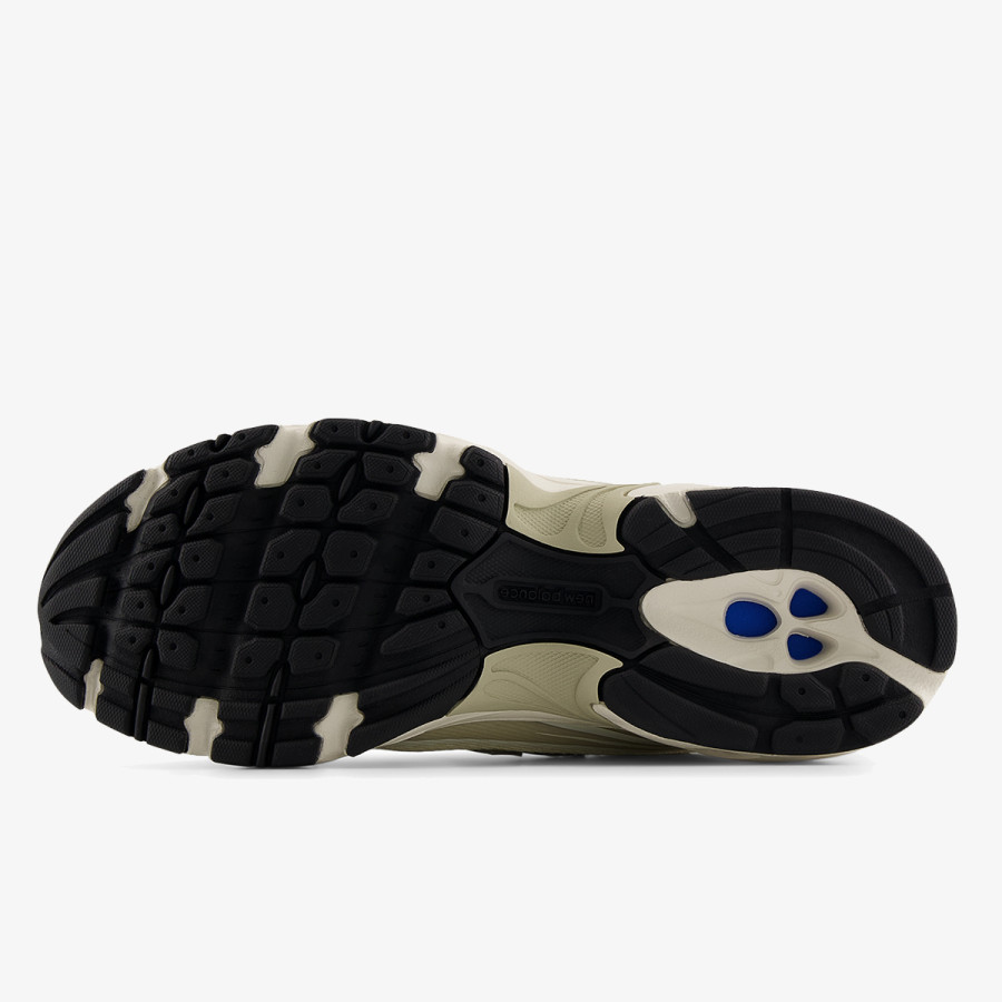 NEW BALANCE Спортни обувки 740 