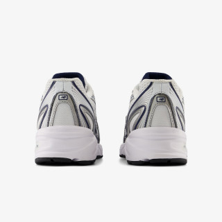 NEW BALANCE Спортни обувки U 740 