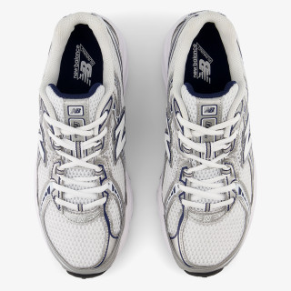 NEW BALANCE Спортни обувки U 740 