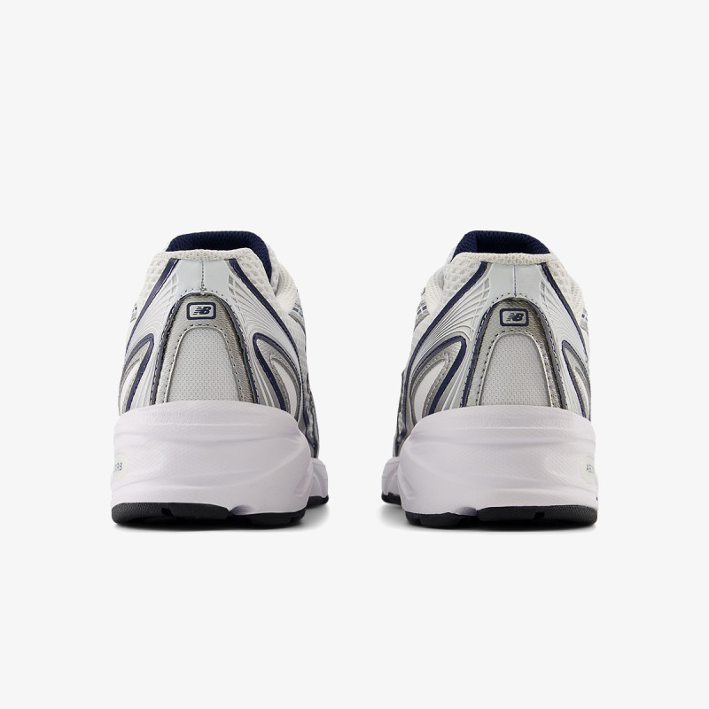 NEW BALANCE Спортни обувки U 740 