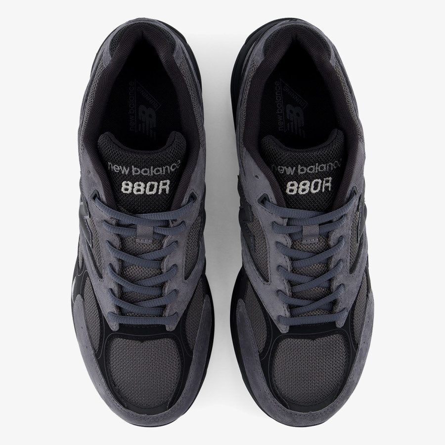 NEW BALANCE Спортни обувки 880 