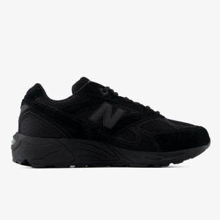 NEW BALANCE Спортни обувки 880 
