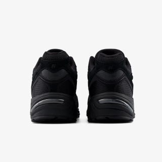 NEW BALANCE Спортни обувки 880 