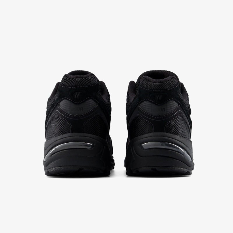 NEW BALANCE Спортни обувки 880 