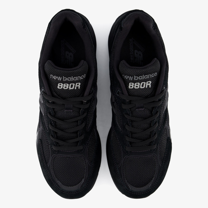 NEW BALANCE Спортни обувки 880 