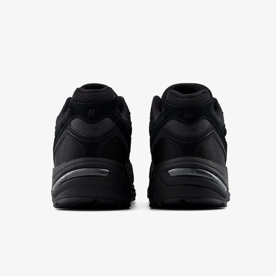NEW BALANCE Спортни обувки 880 
