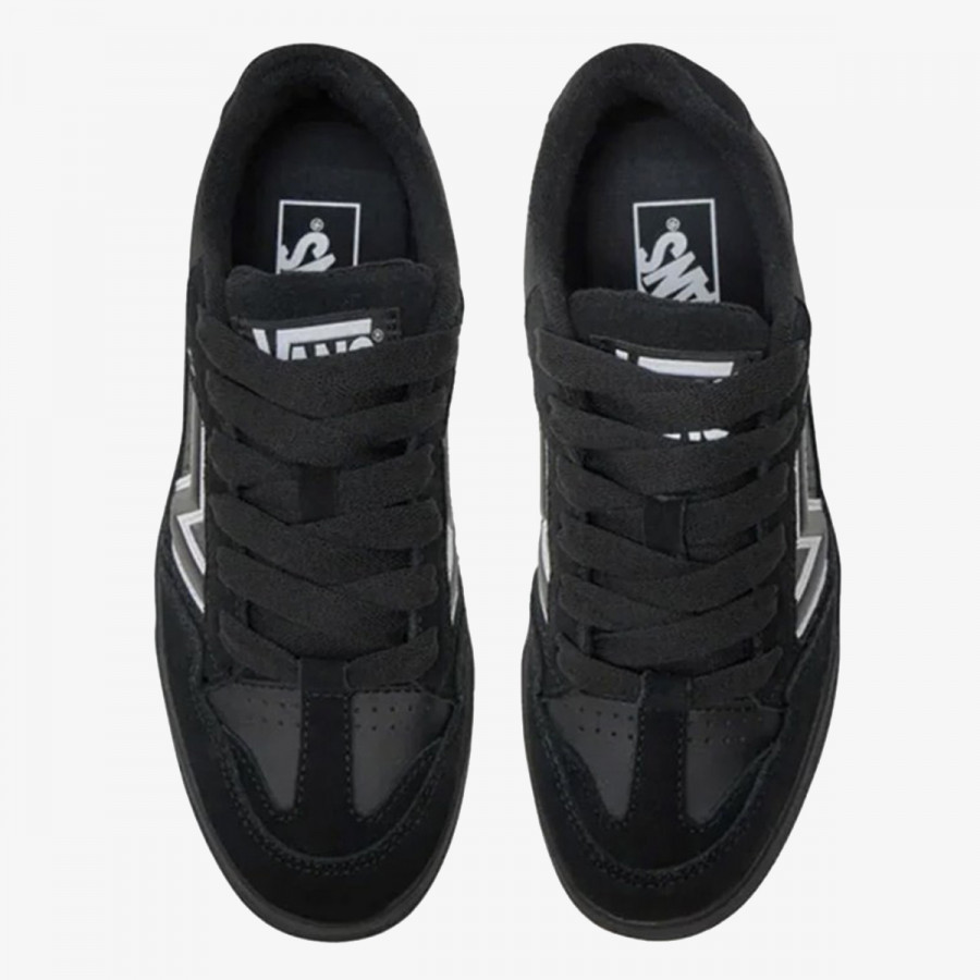 VANS Спортни обувки Upland 